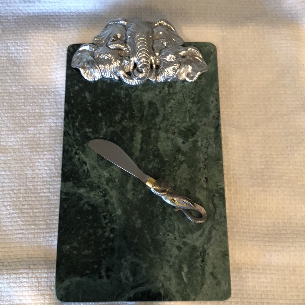 Arthur Court 1991 elephant marble board and spreader knife
